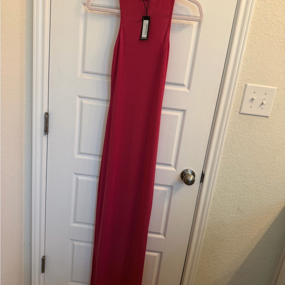 NWT- Elegant Pink Sleeveless ribbed Maxi Dress - Picture 4 of 5